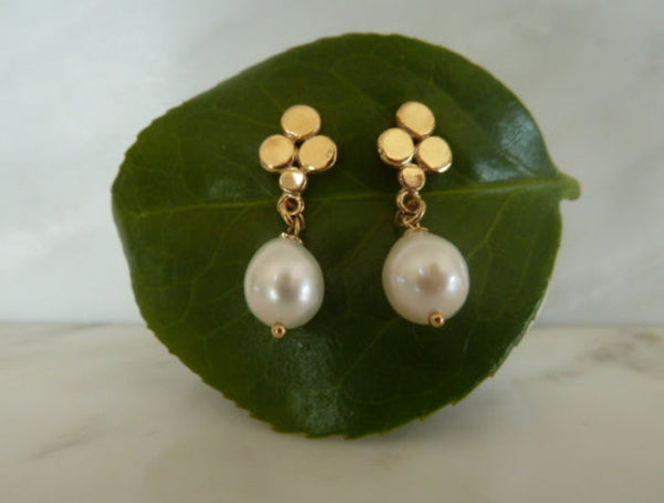 gold four dot stud earrings