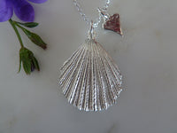 silver fan & heart pendant