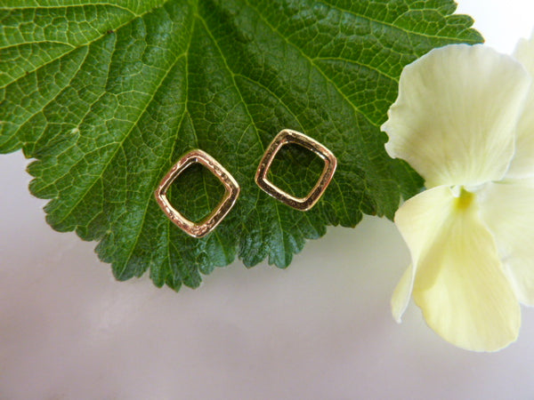 gold small square stud earrings