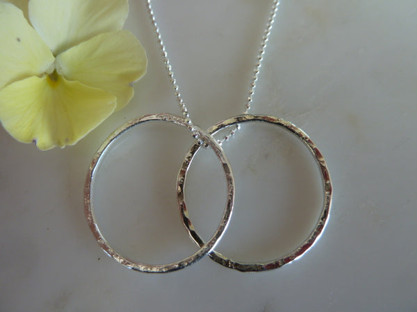 silver two large circle necklace