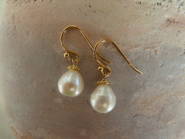 freshwater pearl drop earrings