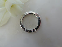 live sentiment disc pendant